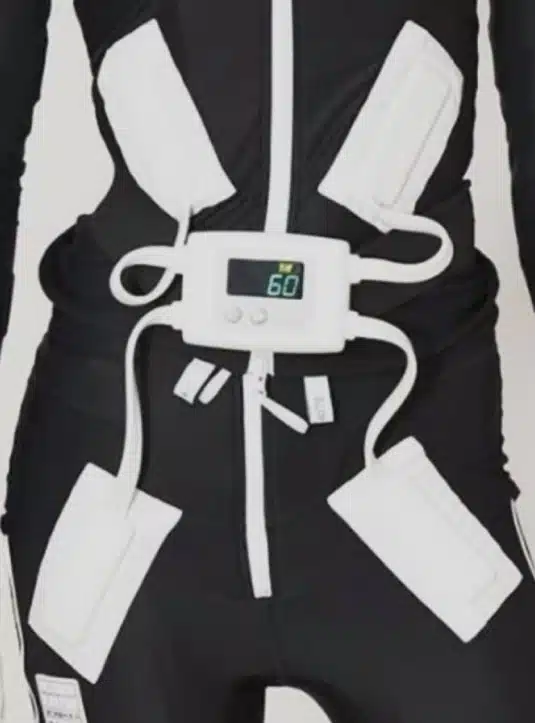 Molli suit